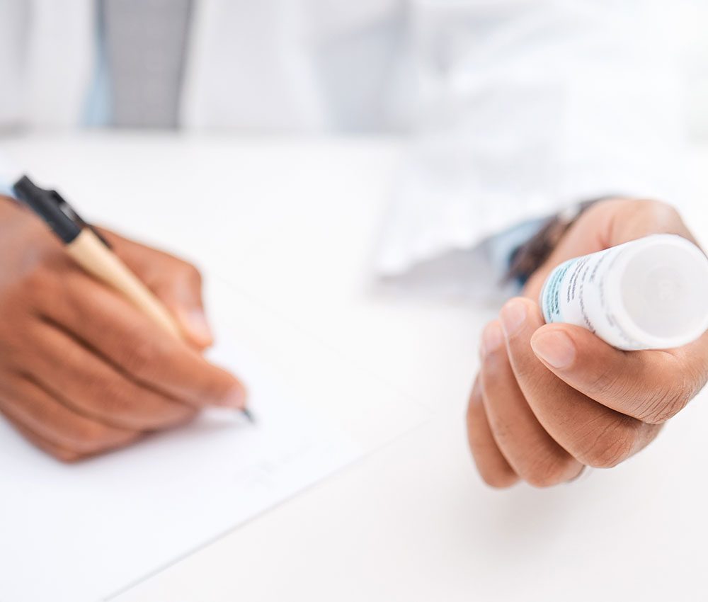 midsection-doctor-examining-patient